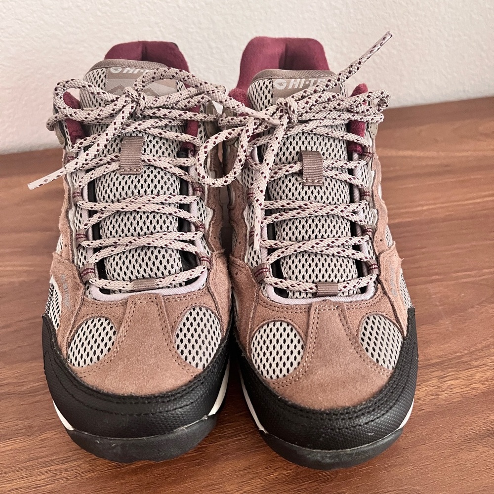 Hi-Tec Women's Sneakers - Brown and Black